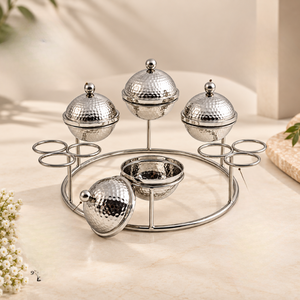 Ensemble de service de luxe en argent pour fruits secs avec 4 bols en acier martelé à couvercle, support rond en métal et porte-cuillères pour dattes et desserts - Product Image 2