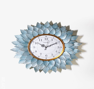 Stunning luxurious <b>golden</b> leaf branches wrap around a central dial for regal charm, available at wholesale prices. - Product Image 3