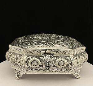 Caja de grabado Vintage hecha a mano en forma de octagonal, trabajo de cobre Chapado en plata para regalo, almacenamiento, caja antigua - Product Image 1