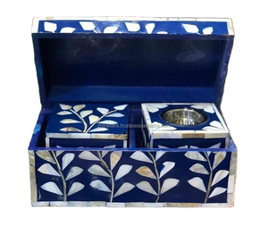 Ensemble de brûleurs Bakhoor modernes et élégants avec détails en nacre irisée, parfait pour les cadeaux et les expositions arabes du Ramadan - Product Image 2