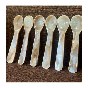 Cuillère en coquillage naturel avec nacre, faite à la main, vaisselle écologique, ustensile de table décoratif pour la maison et les restaurants - Product Image 5