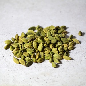 Cardamome verte fraîche 100% pure, prix compétitif, vente en gros, épices brutes en vrac, vente directe d'usine - Product Image 3
