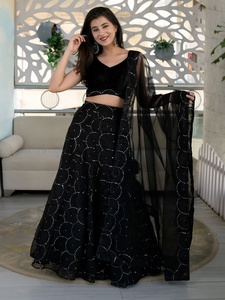 Conjunto de Lehenga Choli de Diseñador con Lentejuelas Negras para Boda, Elegante, para Ocasiones Especiales - Product Image 5
