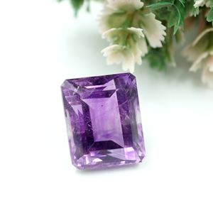 พลอยอเมทิสต์ธรรมชาติทรงแปดเหลี่ยม 16.70 กะรัต แบบเม็ดเดี่ยว - Product Image 3