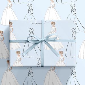 Elegante Carta da Regalo con Illustrazione di Sposa, Design Abiti da Sposa, Carta da Imballaggio Mini in Rotolo Azzurro per Confezioni Nuziali - Product Image 1