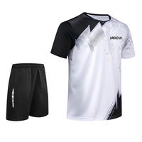 Seragam Tenis Pendek Cepat Kering Desain Stylish Kain Bernapas Berkualitas Premium yang Dapat Disesuaikan untuk Pria Wanita 100% Poliester