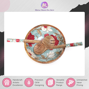 Accessoires de cuisine de qualité 100 % fiables, ensemble bol et cuillère en bois de manguier émaillé pour servir, provenant d'un vendeur indien de premier plan. - Product Image 3