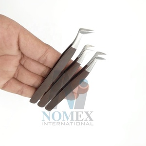 Ensemble de pinces à cils professionnelles en acier inoxydable avec pointe pointue à texture diamantée pour le levage d'extension de cils en gros - Product Image 4