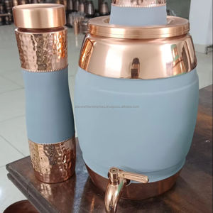 Pichet à eau ayurvédique de 5 litres en cuivre pur Matka avec couvercle et paille pour la maison et l'hôtel directement de l'Inde - Product Image 5