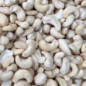 Fournisseur de confiance du Vietnam : Noix de cajou W180 W320, vente en gros de noix de cajou du Vietnam, exportées vers l'Asie, l'UE et le Moyen-Orient - Product Image 1
