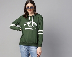 Sudadera con capucha verde para mujer con estampado de letras blancas y rayas en las mangas, top informal tipo jersey - Product Image 2