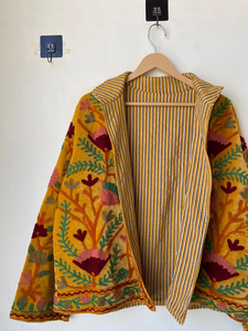 Veste kimono en velours faite à la main, broderie à l'aiguille Suzani |   Couette écologique respirante anti-plis 100% coton au design bohème - Product Image 3