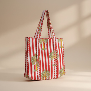 Sac fourre-tout matelassé en coton pour femme - Imprimé à la main motif palmier à rayures rouges et grand motif animalier - Product Image 1