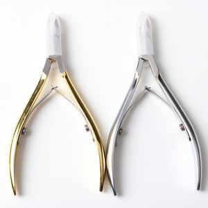 Cortacutículas Profesional de Acero Inoxidable para Manicura, con Hoja Curva y Abertura de Mandíbula Ancha, Diseño de Lujo Personalizado - Product Image 6