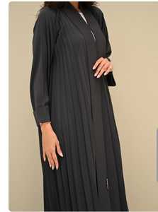 Abayas élégantes et modestes brodées à la main pour femmes - Product Image 2