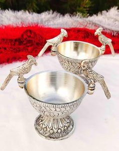 Bol en métal vintage avec poignées en forme de perroquet, fait main, pour fruits et collations, décoration de fête - Product Image 4
