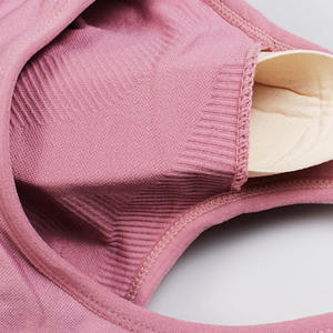 เสื้อชั้นในกีฬาสำหรับออกกำลังกายโยคะ ระบายอากาศได้ดี เป็นมิตรกับสิ่งแวดล้อม ซับเหงื่อเร็ว แห้งไว ทรง U-Back สำหรับผู้หญิงไซส์ใหญ่ รุ่น 2027 - Product Image 4