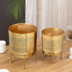 Macetero de Hierro Moderno, Ligero y Duradero, con Diseño Elegante y Patrón Sólido, Tamaño y Peso Personalizables para Uso en Interiores/Exteriores, Hogar y Jardín - Product Image 5
