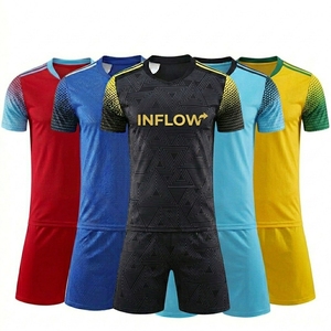 Ensembles d'uniformes d'équipe en gros, maillots de football personnalisés, imprimés par transfert thermique, respirants, séchage rapide, 100% polyester, col en V, manches courtes - Product Image 1