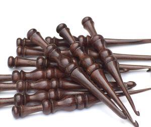 Juego de 13 Agujas de Ganchillo de Madera de Sheesham de Alta Calidad, Hechas a Mano, Ecológicas, de la India - Product Image 4