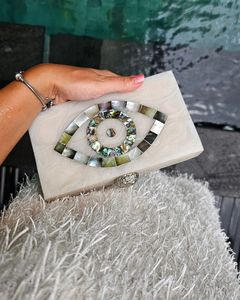 Bolso de Mano de Resina Acrílica Hecho a Mano con Diseño Floral, Forma Personalizada, Técnica de Fundición, para Fiestas/Navidad/Año Nuevo, Artesanía - Product Image 5