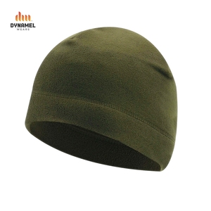 Dynamel Wears Bonnet d'hiver unisexe en tricot torsadé noir à revers, style décontracté pour adulte - Product Image 4