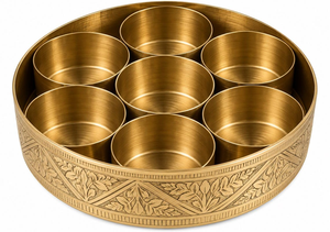 Caja de especias Masala Dabba de latón hecha a mano con tapa grabada, múltiples compartimentos, organizador de especias indio para encimera de cocina - Product Image 6