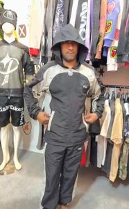 Nuevo Diseño, Chaqueta Cortavientos para Hombre con Logotipo de Goma en la Parte Delantera, Logotipo Bordado en la Parte Trasera, Traje Deportivo con Contorno Reflectante de Poliéster/Nailon - Product Image 3