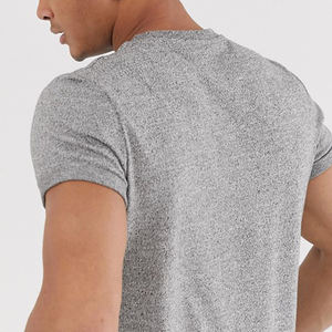 Servicio OEM, Camiseta Oversize para Hombre con Logotipo Personalizado, Fabricada en Fábrica, MOQ Bajo, Color Sólido, Material de Bambú y Algodón, Estilo Sexy - Product Image 4