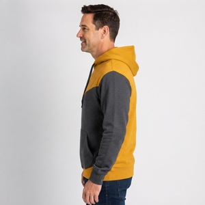 Sudadera con capucha para hombre diseñada con tela suave de primera calidad que ofrece un estilo moderno, comodidad confiable y calidad duradera para cada día. - Product Image 4
