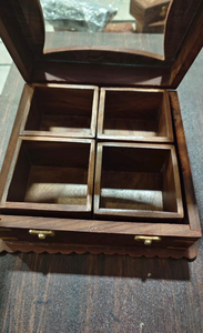 Boîte à épices en bois de Sheesham pour la cuisine, organisateur d'épices à 4 compartiments avec couvercle en verre, conteneur de rangement en bois pour la cuisine - Product Image 6