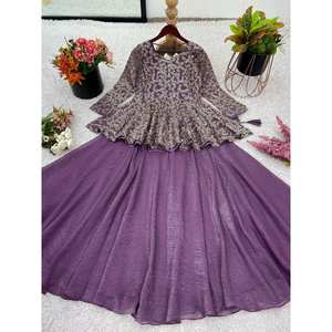 Top de Diseñador y Hermoso Lehenga para Fiesta, Talla XL - Product Image 5