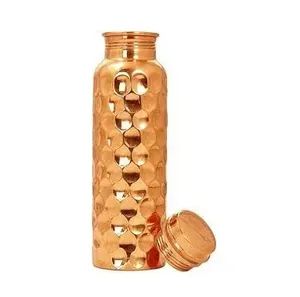 Botella de Agua de Cobre Puro de Alta Demanda para el Hogar y la Cocina, para Beber Diariamente, Almacenamiento de Agua Saludable Ayurvédica, Disponible a Buen Precio - Product Image 3