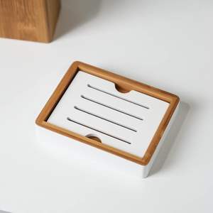 Ensemble de 5 pièces en bois très demandé, tendance et écologique : plateau, distributeur de lotion, porte-savon, porte-brosse à dents, poubelle pour salle de bain - Product Image 2