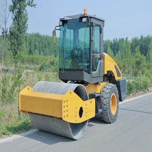 Mini-compacteur routier de qualité supérieure à pneu unique avec transmission hydraulique pour travaux de construction haute performance - Product Image 4