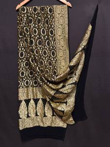 Burgundy Crinkled Silk Dupatta with Gold Border Elegant Traditional Indian Pakistani Women <b>Wedding</b> Party Diwali Wear - Product Image 5