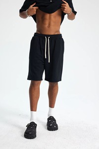 Shorts de sport haut de gamme en gros, broderie personnalisée, fabricant OEM, fournisseur mondial de vêtements de sport en coton French Terry - Product Image 3