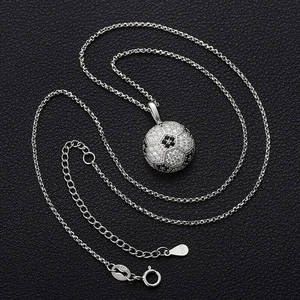 Colgante de Balón de Fútbol Brillante, Colgante Redondo para Amantes del Fútbol, Colgante Deportivo con Cadena, Joyería Unisex, Regalo - Product Image 1