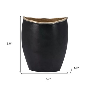 Jarrón de mesa Void Vessel moderno de metal negro mate hecho a mano, 9.8 pulgadas de alto y 7.9 pulgadas de ancho - Product Image 6
