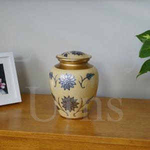 Urna de cremación con diseño floral, tamaño mediano para adultos, recipiente decorativo para cenizas conmemorativas. - Product Image 3
