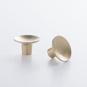 Pomo cilíndrico de latón dorado cepillado con superficie redonda lisa y diseño de barril sólido para gabinetes de cocina modernos y armarios - Product Image 6