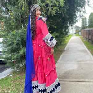 Vestido Afgano Kuchi de la Mejor Calidad al por Mayor, Vestido Tradicional Banjara con Bordado y Decoración de Encaje, Tela Personalizada con Botones Sólidos - Product Image 2