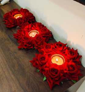 Support de bougie chauffe-plat en velours rouge en forme de rose avec doublure métallique dorée en filigrane, couronne florale, plateau Diya, décoration de centre de table de mariage - Product Image 2