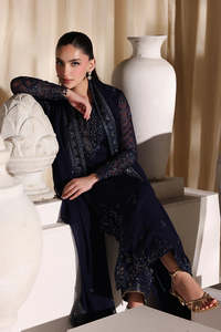 Robe Traditionnelle Grise en Soie Brodé de Perles pour Mariage, Style Indien et Pakistanais, Idéale pour Tenue de Soirée 2026 - Product Image 3