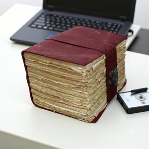 Grand carnet en cuir rigide vintage fait main, Grimoire, 600 pages, format A5, reliure spirale, carnet d'écriture - Product Image 2