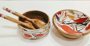 ชามไม้ทำมือรักษ์โลก ทนทาน พร้อมลายดอกไม้สไตล์อเมริกัน และช้อนเสิร์ฟเข้าชุดสำหรับเสิร์ฟสลัด - Product Image 4
