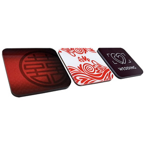 Aimant de réfrigérateur personnalisé en acrylique rouge – Autocollant magnétique carré style mariage pour décoration et cadeaux - Product Image 2