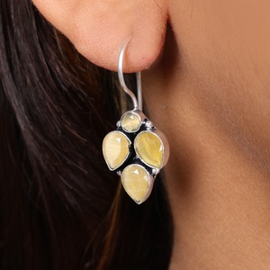 Boucles d'oreilles pendantes en argent oxydé avec pierres œil-de-chat, vente en gros |   Boucles d'oreilles multicolores faites à la main de style bohème pour femmes - Product Image 4