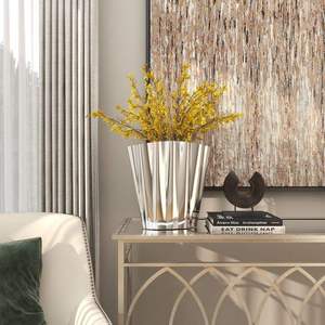 <b>Unique</b> Metal Flower <b>Vase</b> Featuring Artistic Design For Premium Home Decor And Modern Floral Styling - Product Image 1