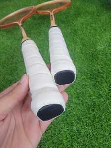 Raquettes de badminton professionnelles en gros à prix abordable avec manche en bois pour sports de plein air, équipement sportif de badminton avec balles en bois - Product Image 5